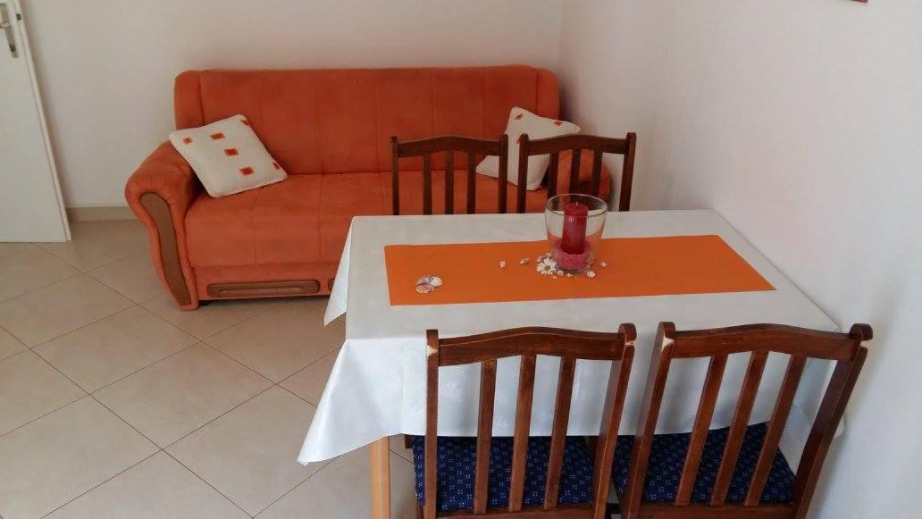 Apartmani Kontic บาชกาโวดา ภายนอก รูปภาพ